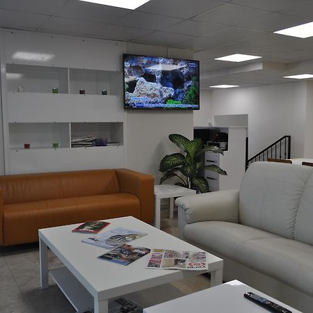 Merkez Otel Измир Экстерьер фото